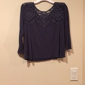 3/4 length sleeved top